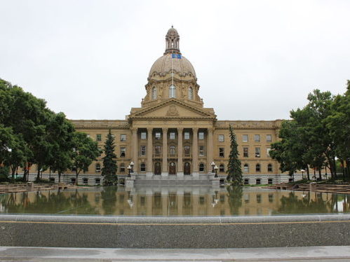 Alberta Legislature, Timorose/Wikimedia Commons