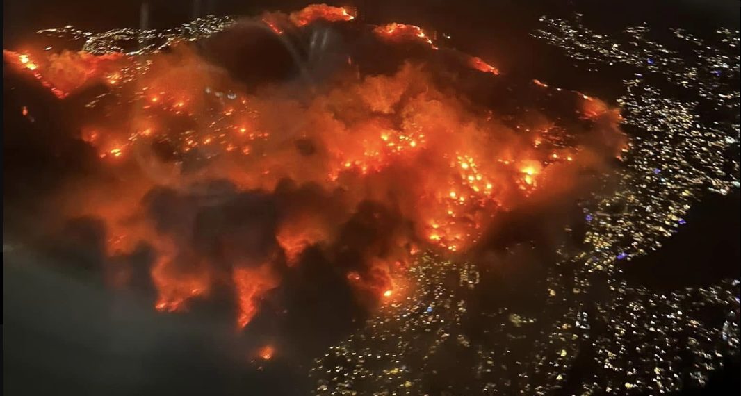 Aerial photo of Palisades fire/Nahel Belgh
