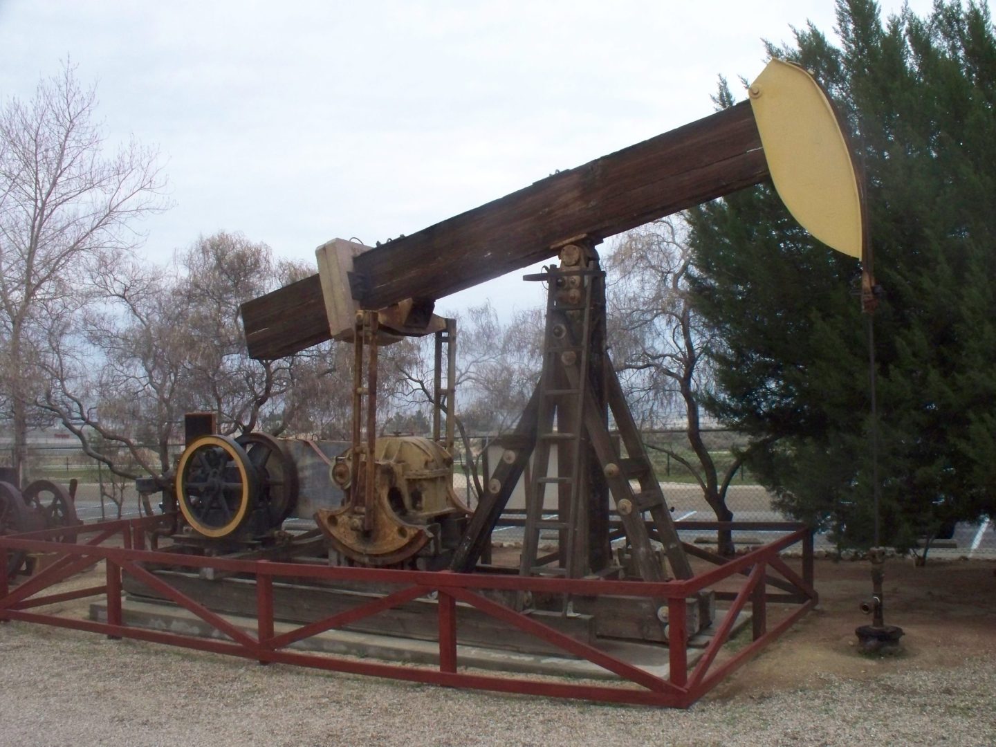 Konrad Summers/Kern West Oil Museum via Wikimedia Commons