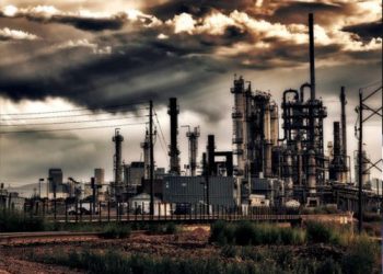Suncor Energy Plant_Max and Dee Bernt:Flickr