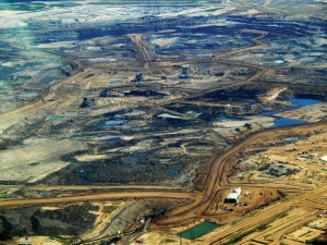 Tar_sands_in_alberta_2008